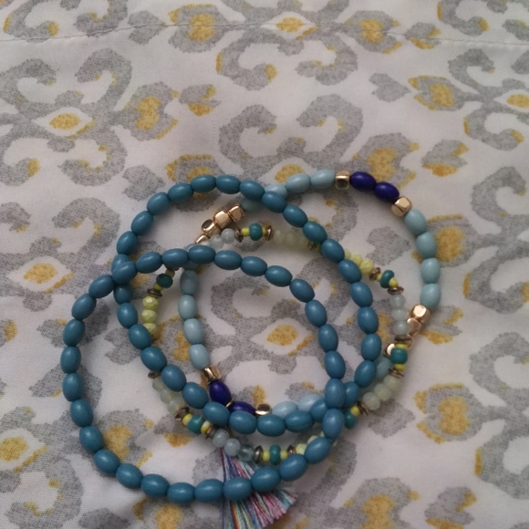 Multiple beads tortoise colored . - Picture 2 of 2